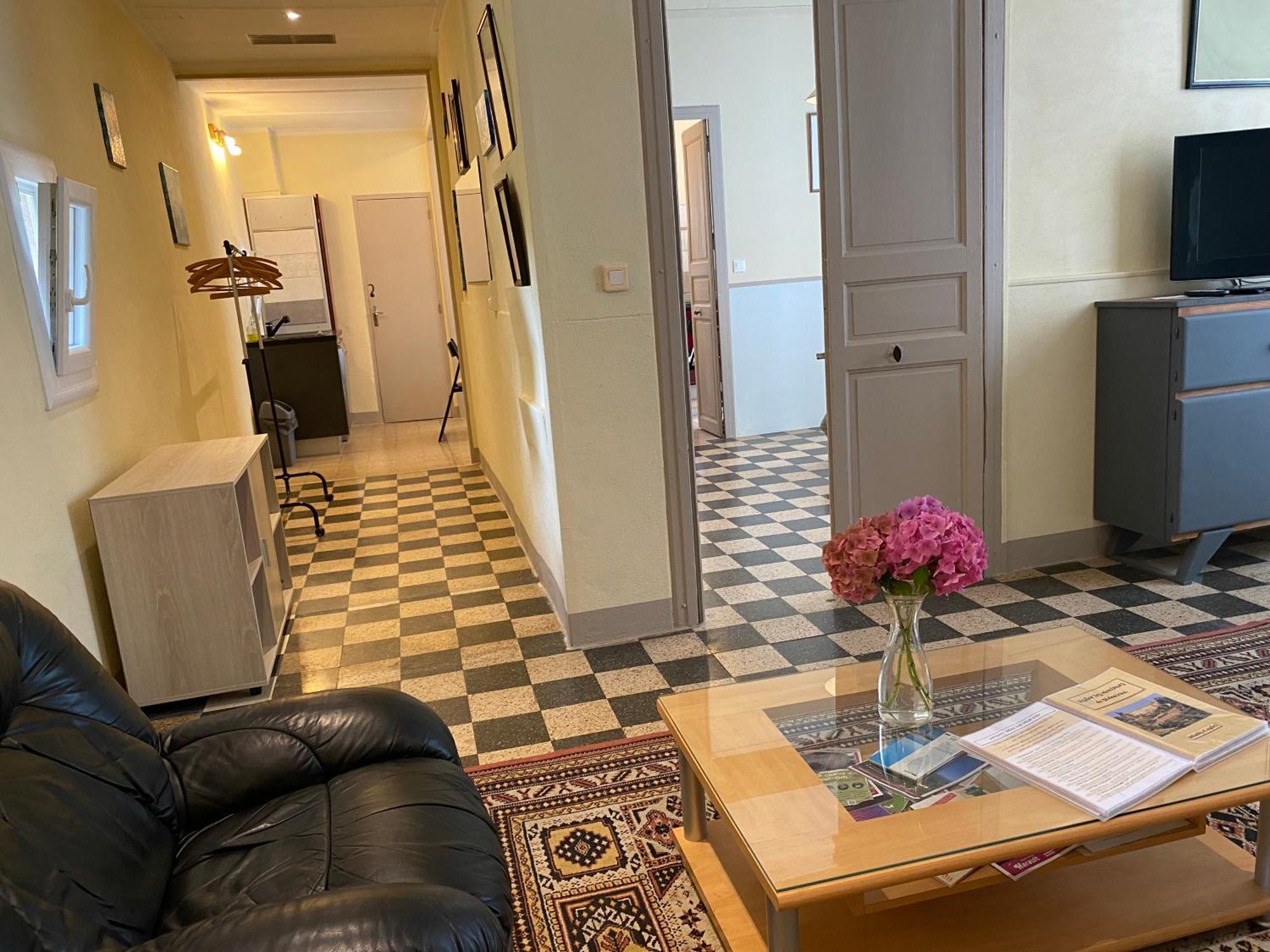 Residence Verdi - Appartements Meubles En Centre Ville Bédarieux エクステリア 写真