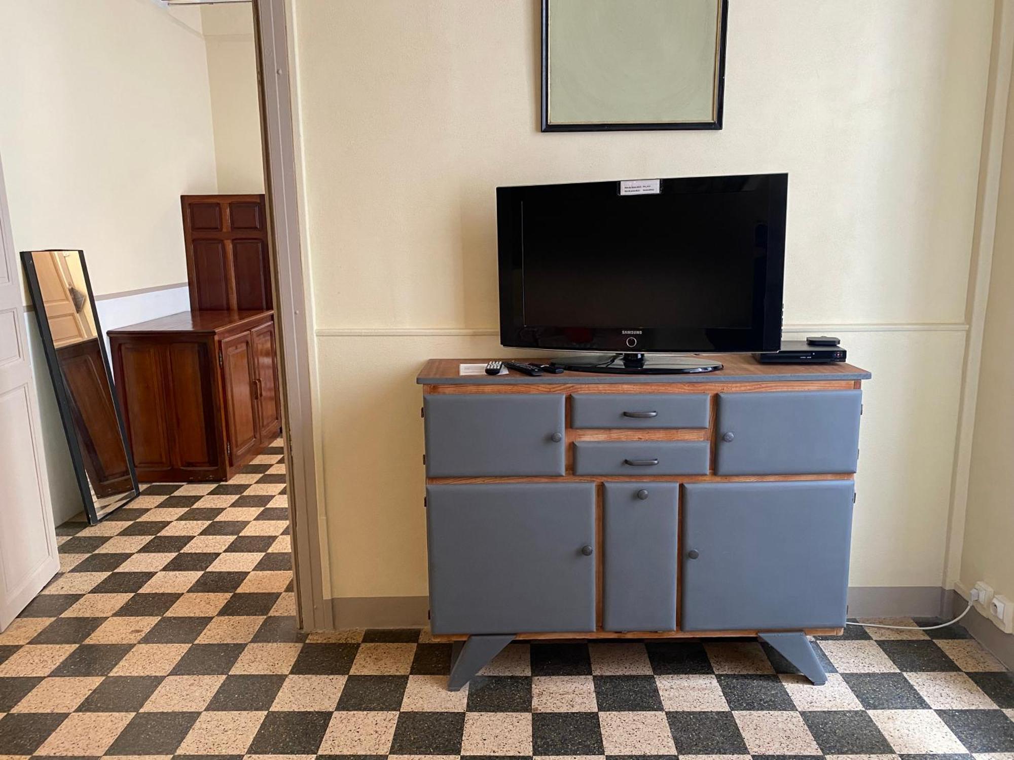 Residence Verdi - Appartements Meubles En Centre Ville Bédarieux エクステリア 写真