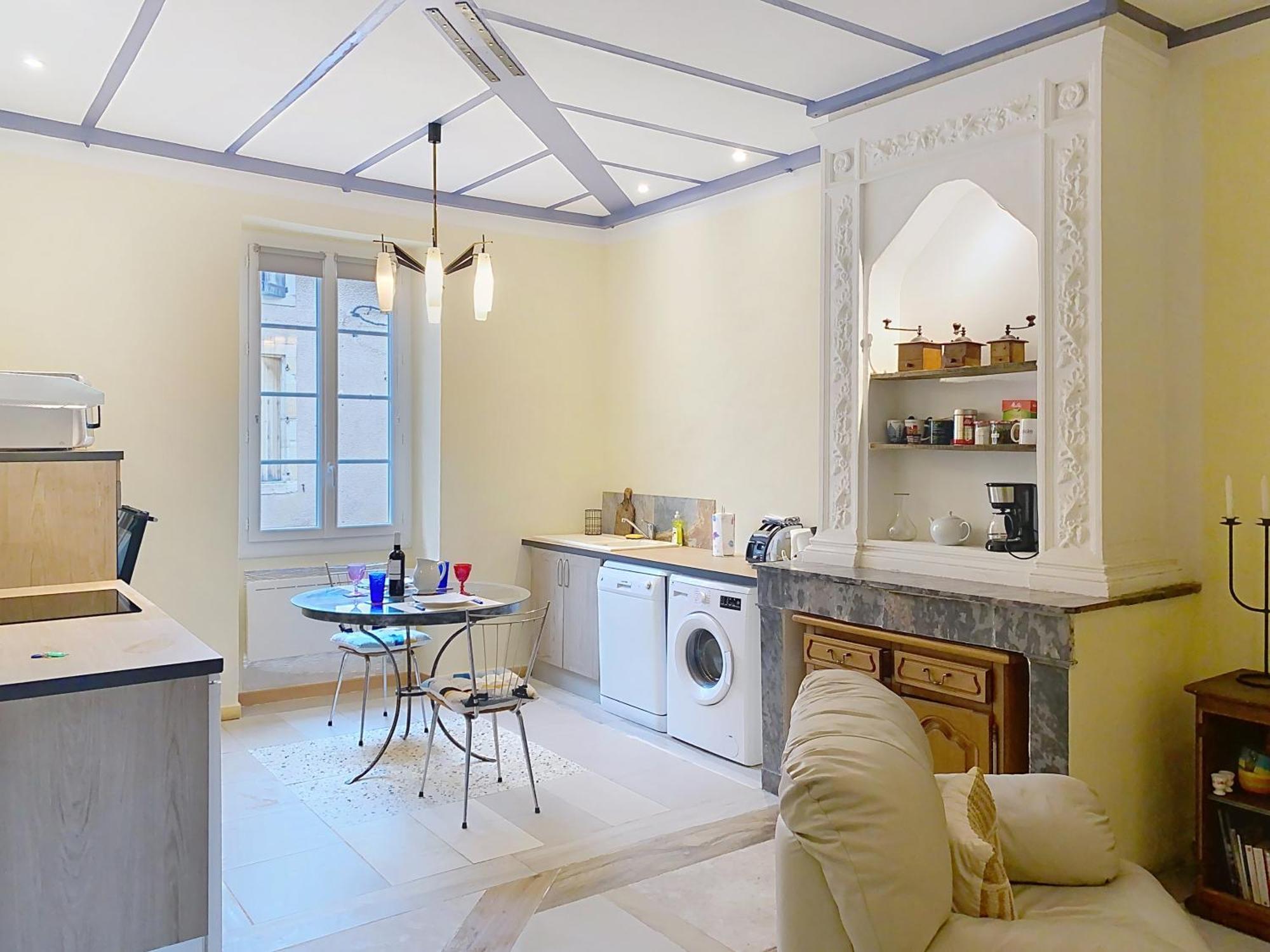 Residence Verdi - Appartements Meubles En Centre Ville Bédarieux エクステリア 写真