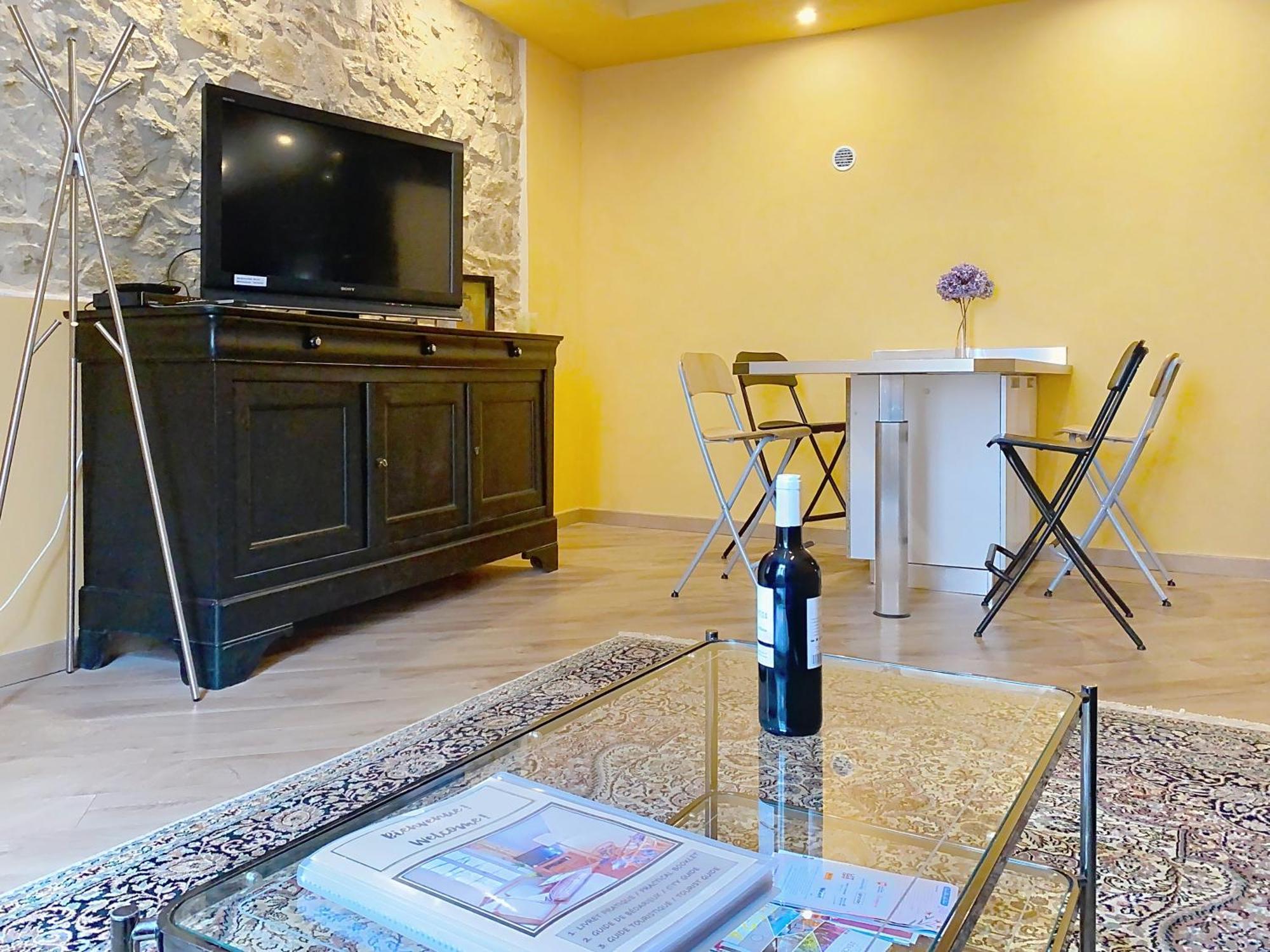 Residence Verdi - Appartements Meubles En Centre Ville Bédarieux エクステリア 写真