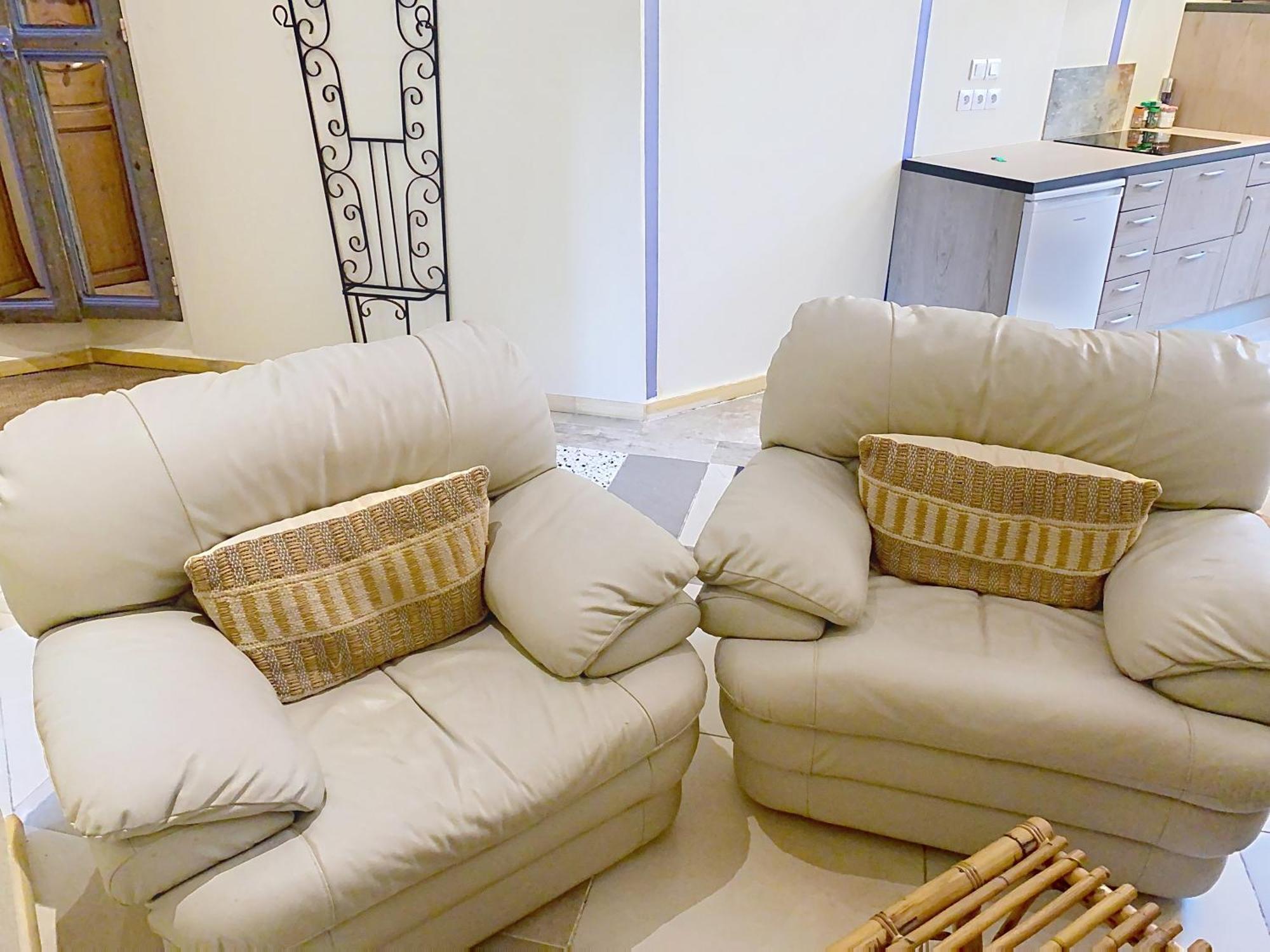 Residence Verdi - Appartements Meubles En Centre Ville Bédarieux エクステリア 写真